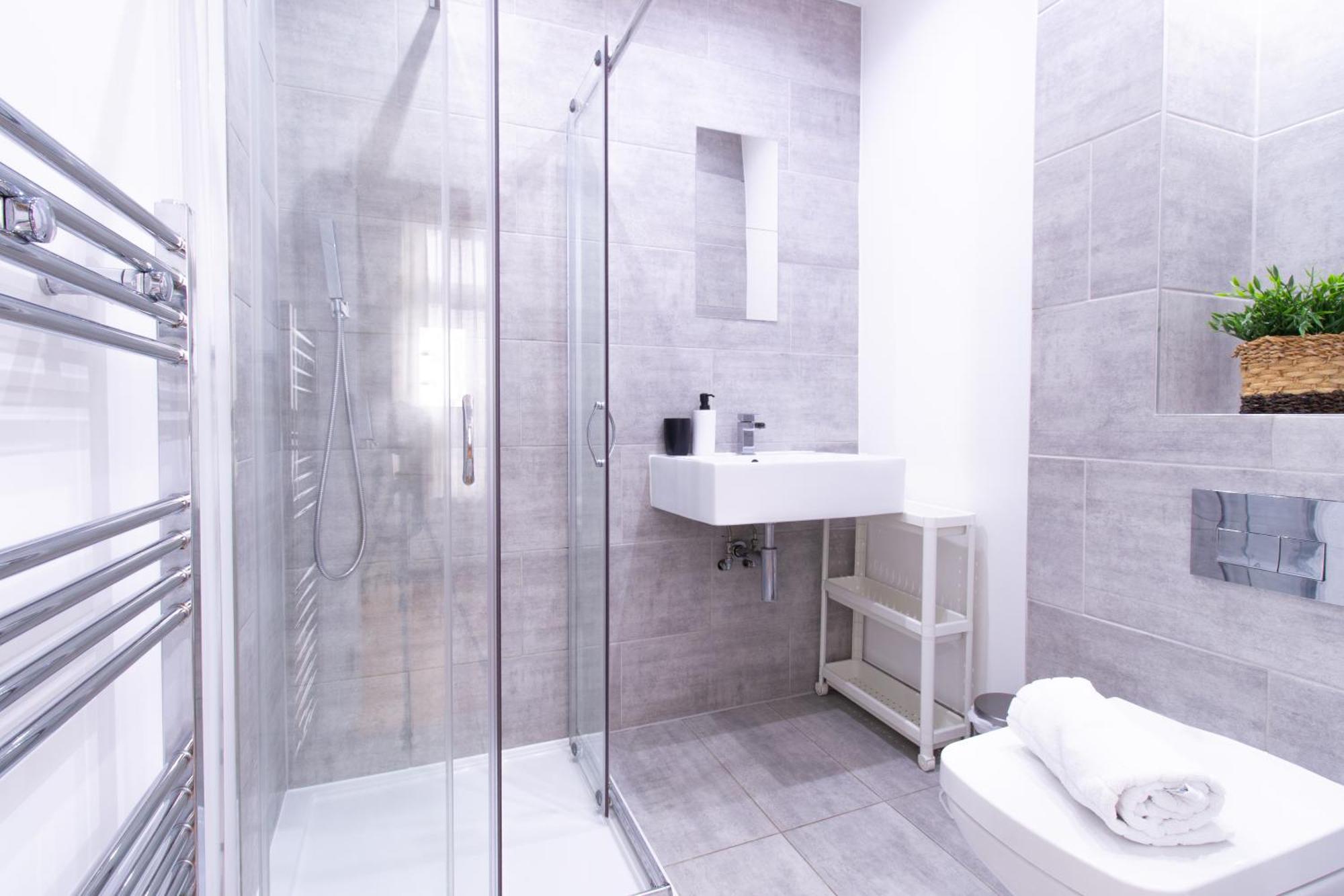 Spacious 4Br House, 2 En Suites With Garden & On-Site Parking Maidstone Zewnętrze zdjęcie